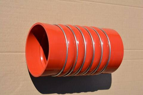 Wąż intercoolera MB ACTROS fi 115x210 0020945582