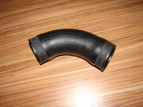 Wąż turbo BMW E39-E46-E53 3.0-2.0D 11617799389