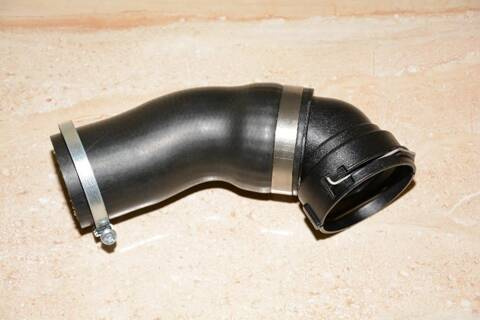 Rura turbo BMW 5 E60 E61 525D 530D 11617799401-1